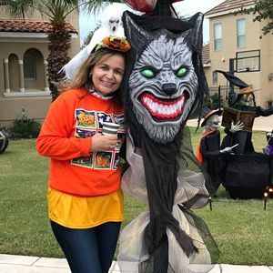 Meet your Posher, Ana george